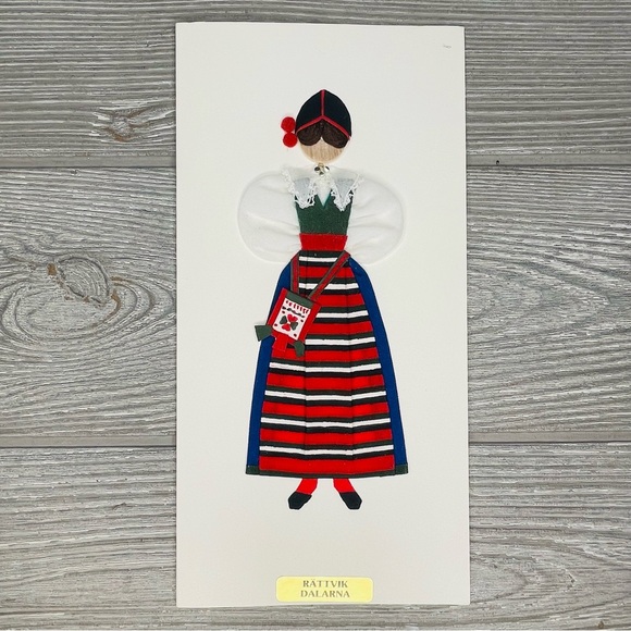 Vintage hand made fabric / paper textured women around the world design cards - Picture 7 of 11